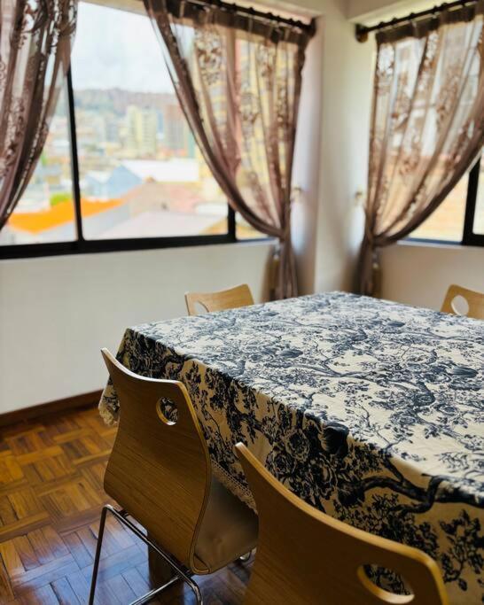 Centro Ciudad ,plaza Avaroa , Duplex Departamento Apartamento *